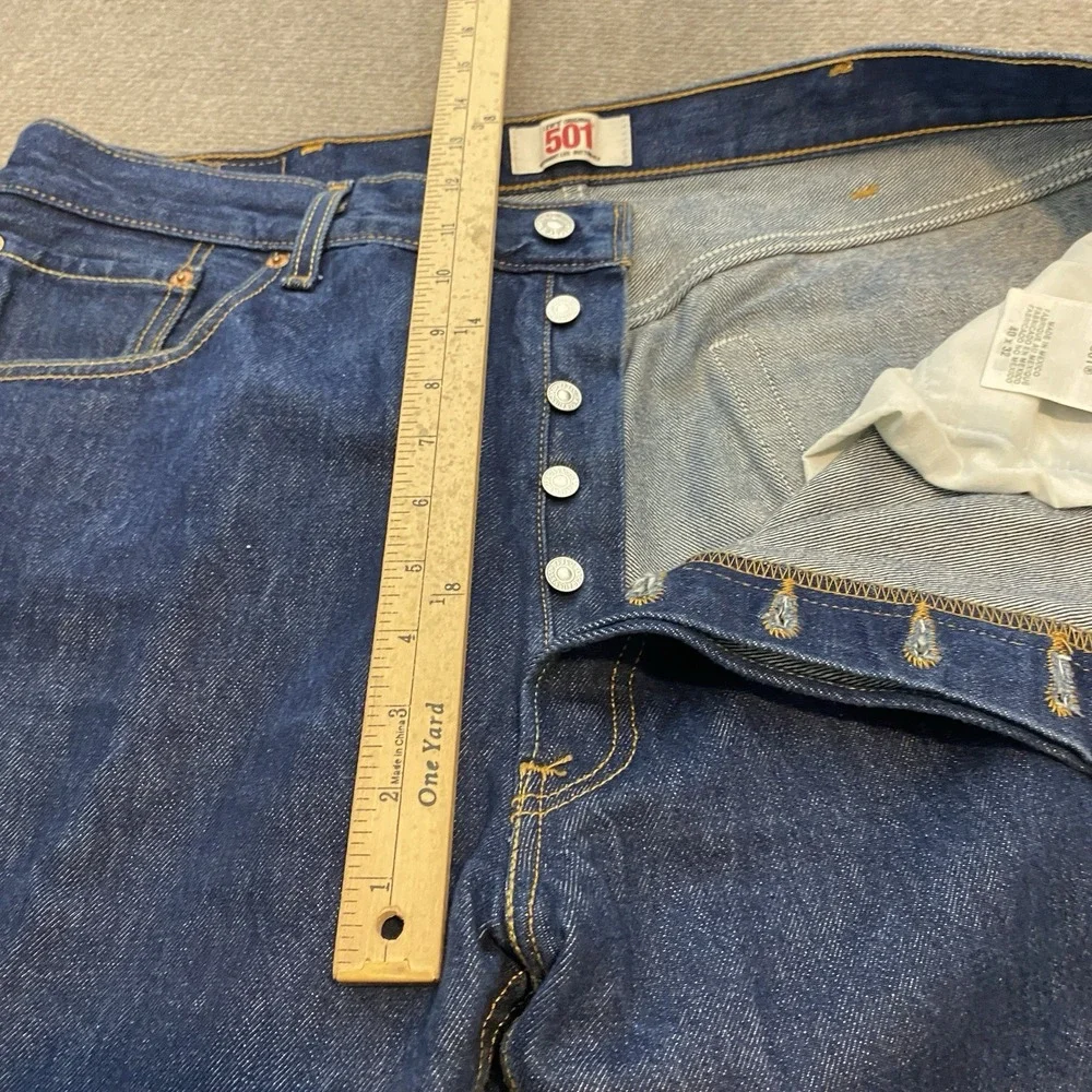 vtg Levis 501 Jeans Mens 40 Fits 39x30 Y2K Button Fly Blue Distressed‎ Denim 90s